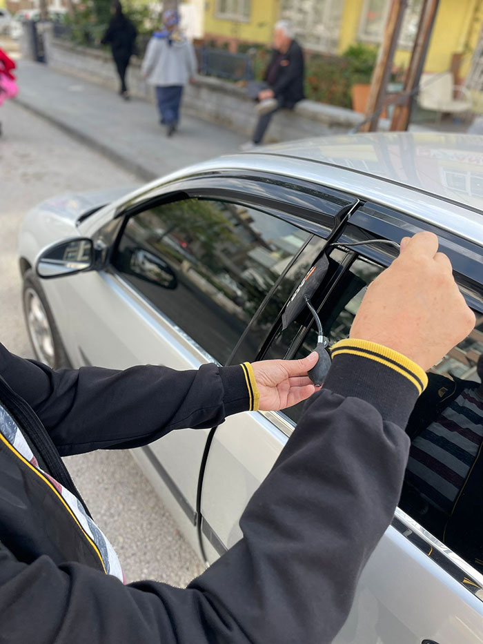 Reisdere Oto Kilitçisi